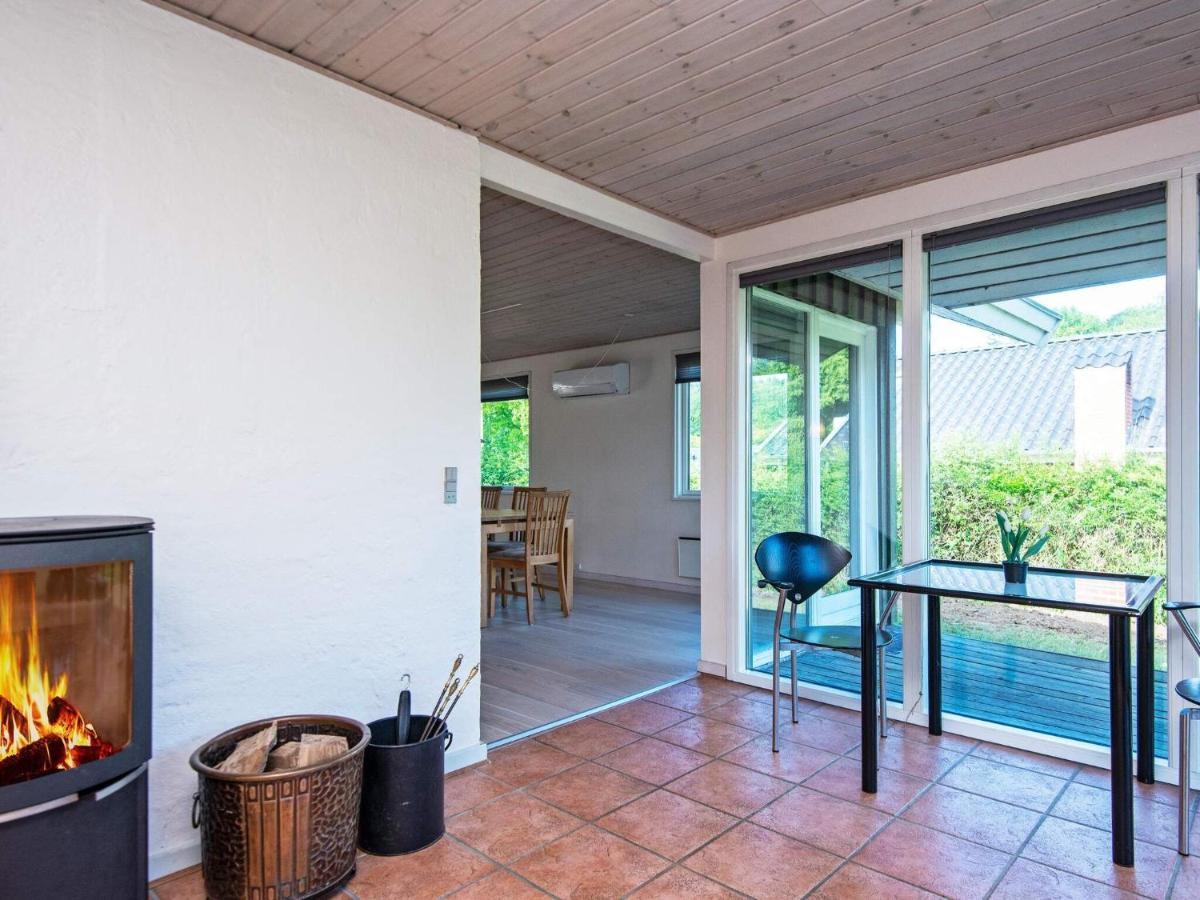4 Person Holiday Home In B Rkop Borkop Bagian luar foto